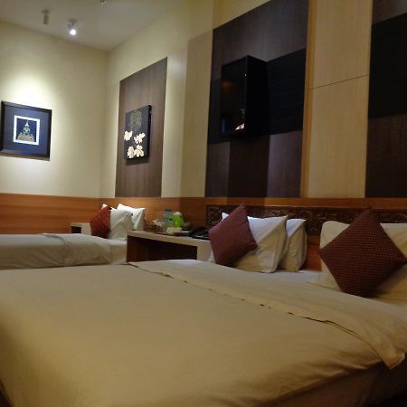 Dhanesvara Holistic Unique Homestay Wonotjolo Exterior photo