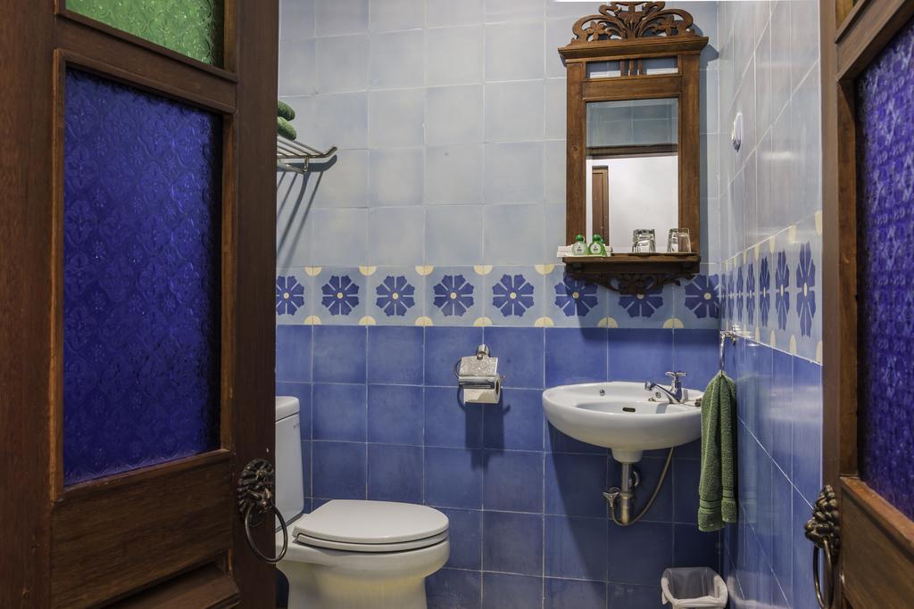 Dhanesvara Holistic Unique Homestay Wonotjolo Exterior photo