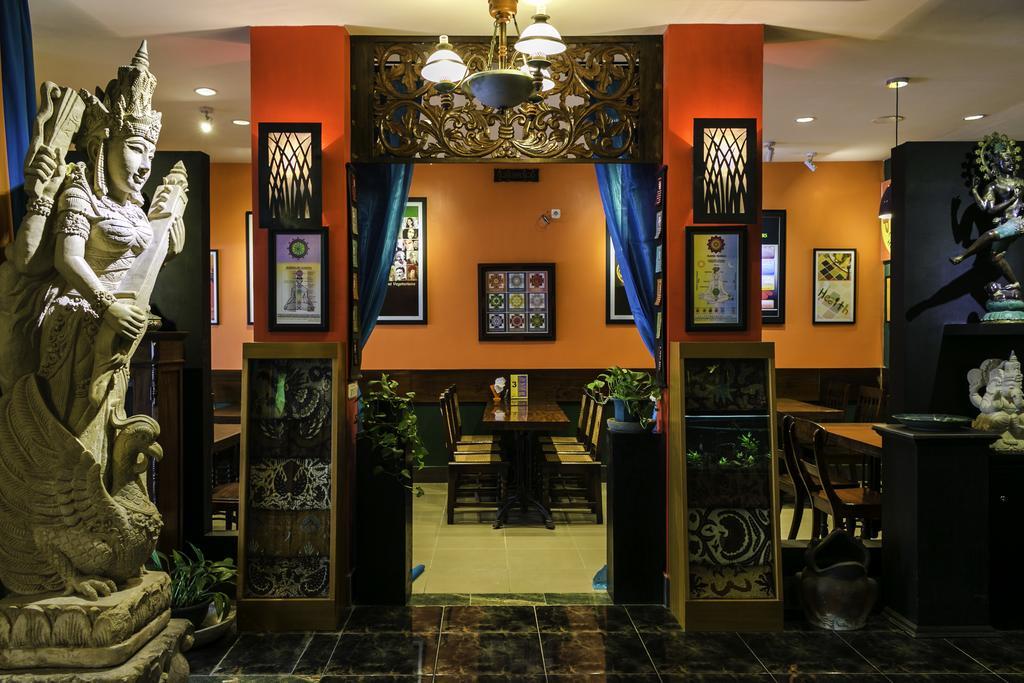 Dhanesvara Holistic Unique Homestay Wonotjolo Exterior photo