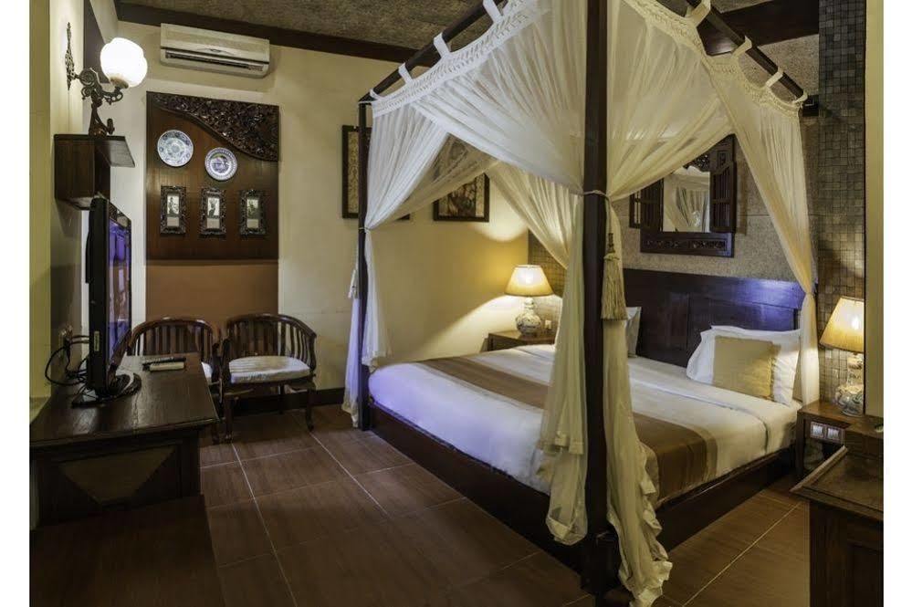 Dhanesvara Holistic Unique Homestay Wonotjolo Exterior photo