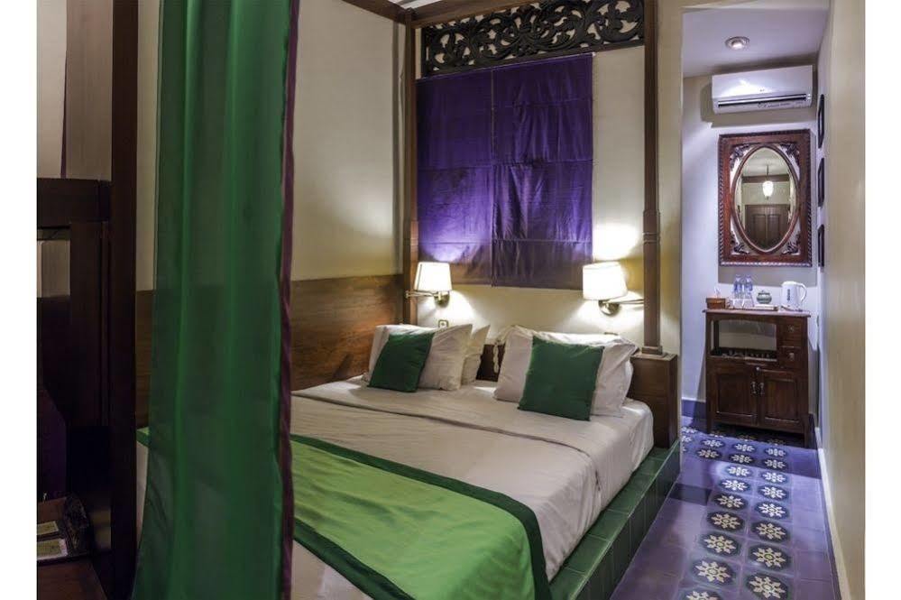 Dhanesvara Holistic Unique Homestay Wonotjolo Exterior photo