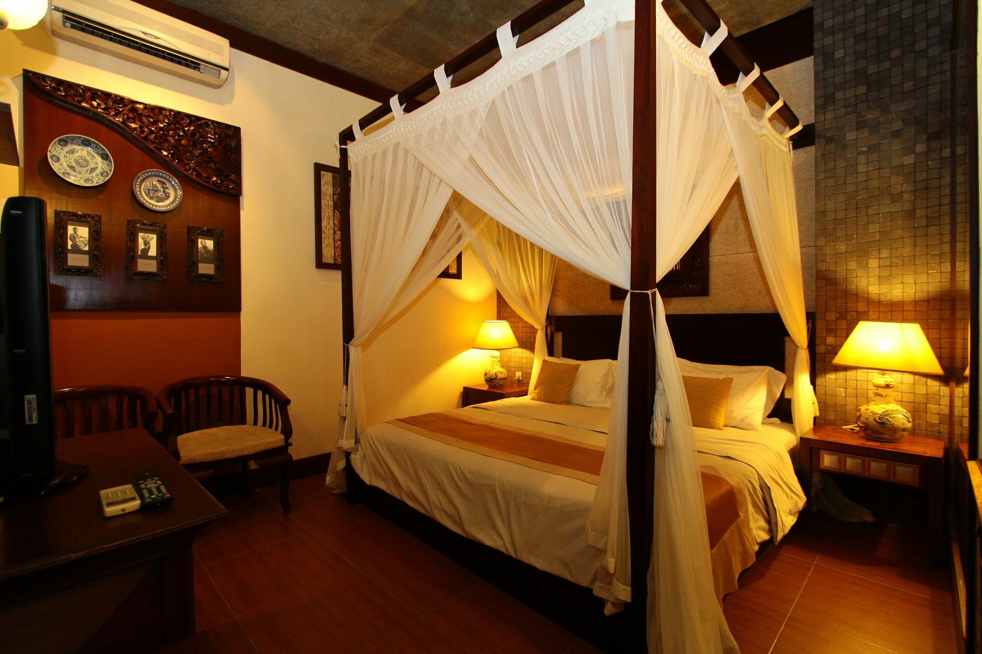 Dhanesvara Holistic Unique Homestay Wonotjolo Exterior photo